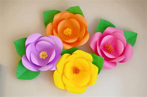 hacer flores de papel facil|manualidades flores de papel.